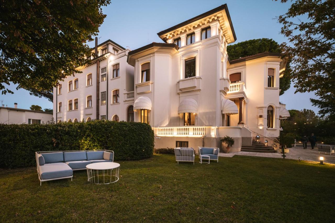 Hotel De La Ville Riccione Ngoại thất bức ảnh